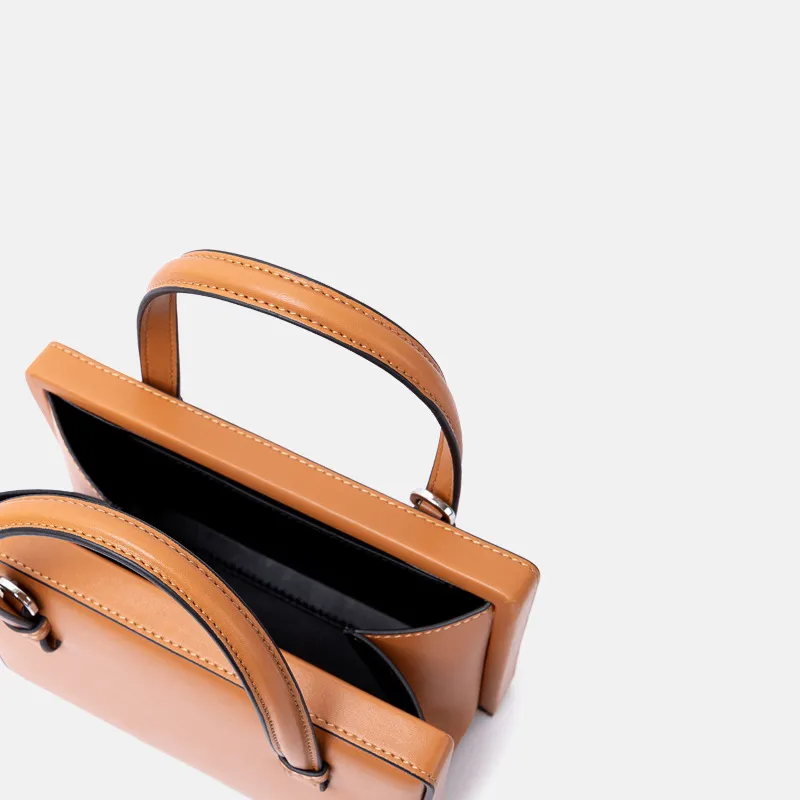 2019 Leather Retro Bag Shoulder Handbag Slung Small Square Bag Fashion Box Bag