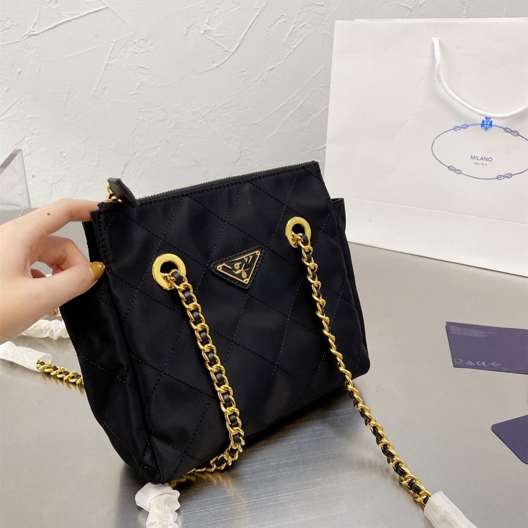 2021 Fashion Style Summer Color Desginer Replcia Hangbag Ladies Pillow Bag