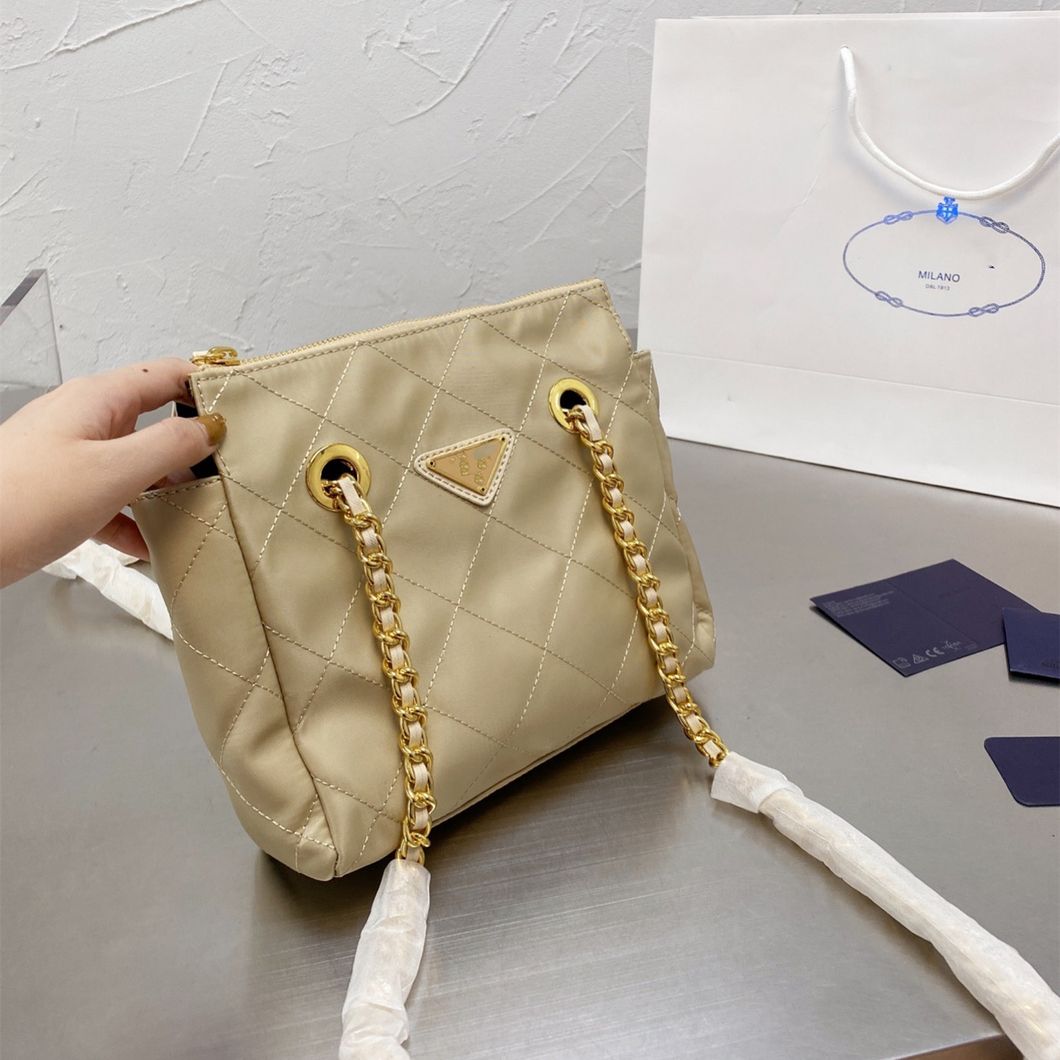 2021 Fashion Style Summer Color Desginer Replcia Hangbag Ladies Pillow Bag