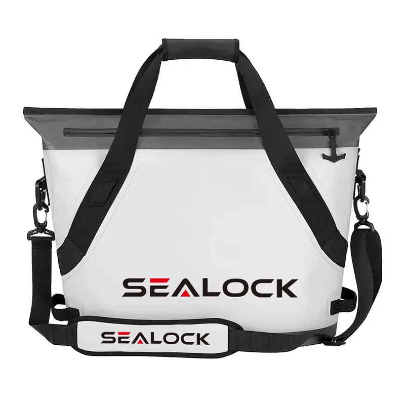 Can a Leakproof Soft Cooler Bag Prevent Spills in the Car