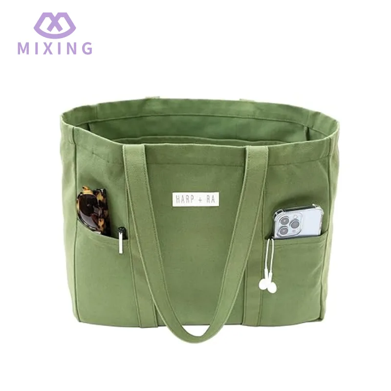 How does an extra large canvas tote bag compare with a backpack for daily commuting
