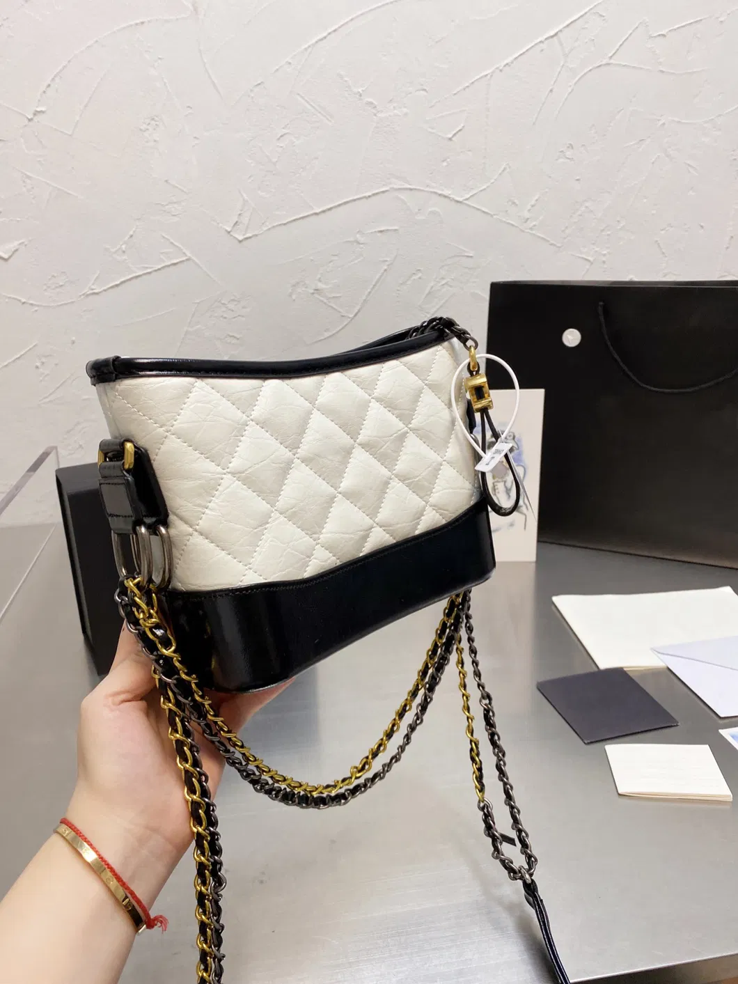 Contrast Color Medium Women Shoulder Bag Wholesale Market AAA Quality Bag