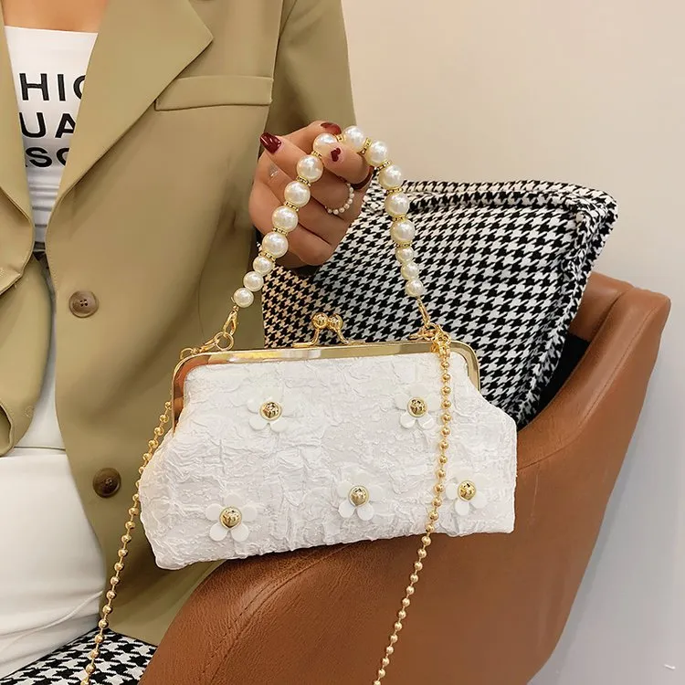 Hot Sell Luxury Diamond Evening Bags Silver Rhinestone Ladies Dinner Purse Chains Mini Handbags Wedding Clutch Bag