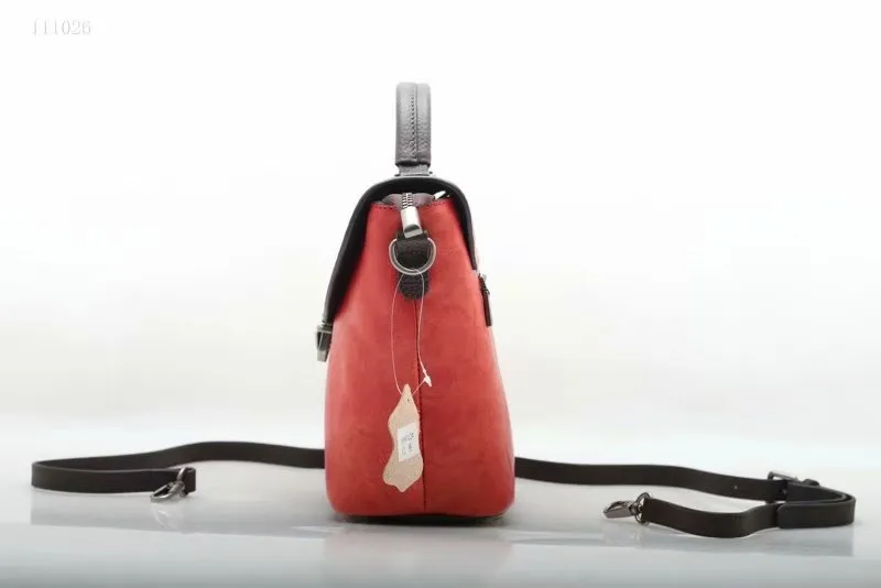 Imported Tanned Leather Japanese and Korean Style Classic Retro Butterfly Embossed Fashion Bucket Bag (F111026)