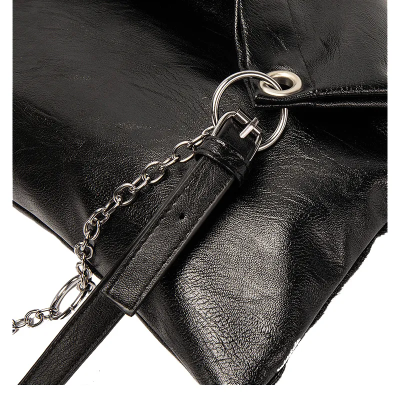 New Arrival High Quality Vegan Leather Women Handbags Hobo Chain Strap Wholesaler Distributor