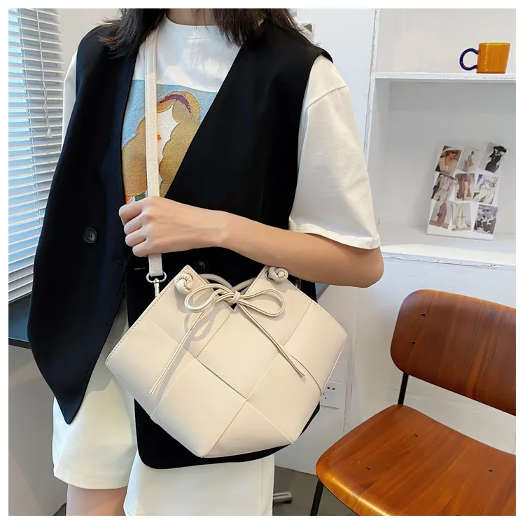 Sh2074 Underarm Purse Bags Women Fashion Womens Luxury Shoulder Custom Wholesale Tote Beach PU Woven Leather Bag