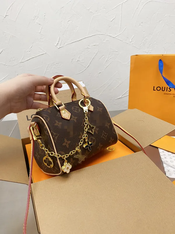 Women′ S Branded Handbags Bolsas Femininas Handbags for Women Luxury Branded One Shoulder Classic Luxury Bags